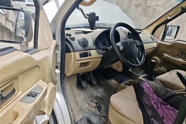 Used Dongfeng Xiaokang C36 2015 1.5L Standard Version II DK15-06 Driver Seat