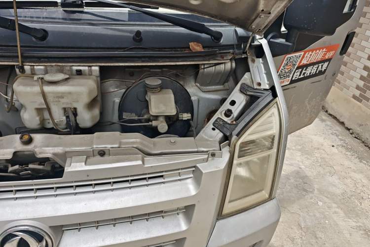 Used Dongfeng Xiaokang C36 2015 1.5L Standard Version II DK15-06 Engine Bay Left