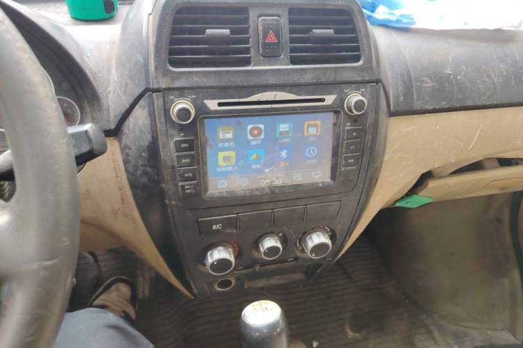 Used Dongfeng Xiaokang C36 2015 1.5L Base Version DK15-06 Audio And AC Panel