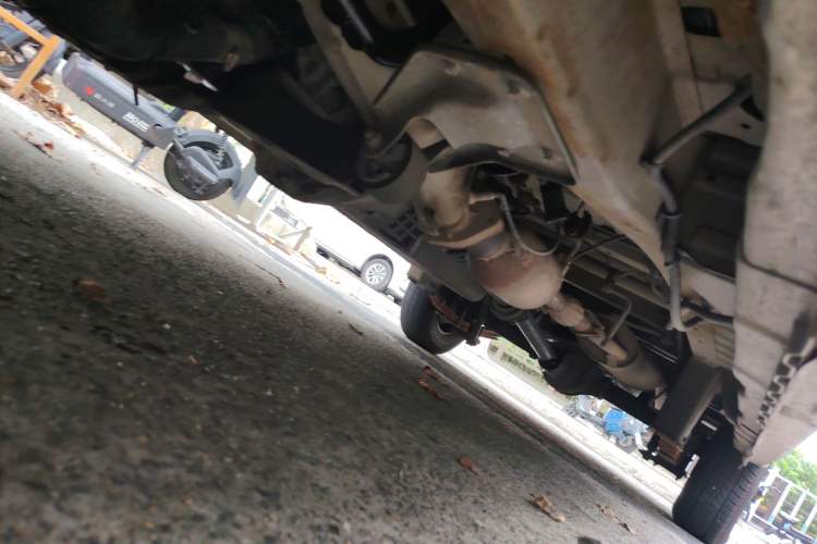 Used Dongfeng Xiaokang C36 2015 1.5L Base Version DK15-06 Chassis Front Left