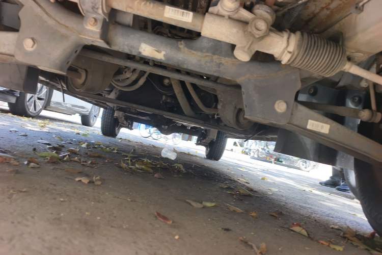 Used Dongfeng Xiaokang C36 2015 1.5L Base Version DK15-06 Chassis Front