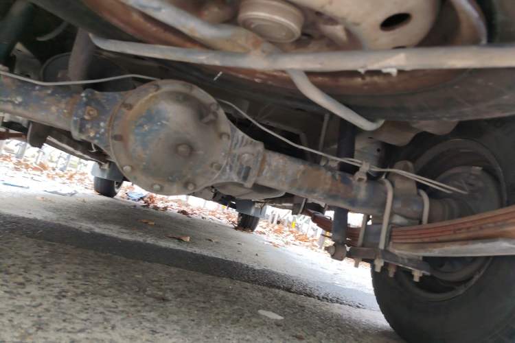 Used Dongfeng Xiaokang C36 2015 1.5L Base Version DK15-06 Chassis Rear
