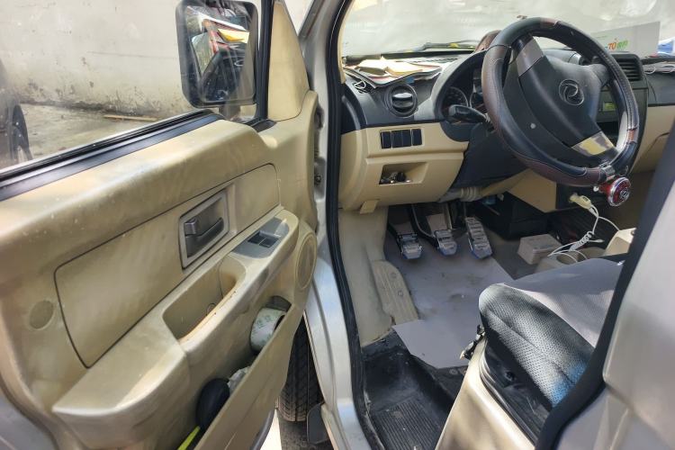 Used Dongfeng Xiaokang C36 2015 1.5L Base Version DK15-06 Driver Seat
