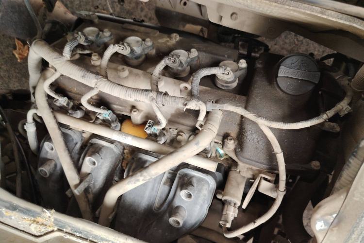 Used Dongfeng Xiaokang C36 2015 1.5L Base Version DK15-06 Engine Bay