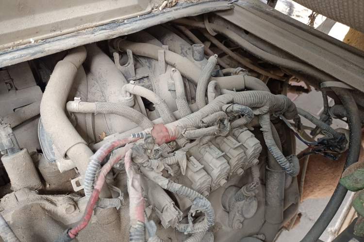 Used Dongfeng Xiaokang C36 2015 1.5L Standard Version II DK15-06 Engine Bay Left