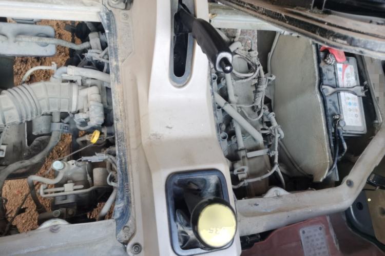 Used Dongfeng Xiaokang C36 2015 1.5L Base Version DK15-06 Engine Bay