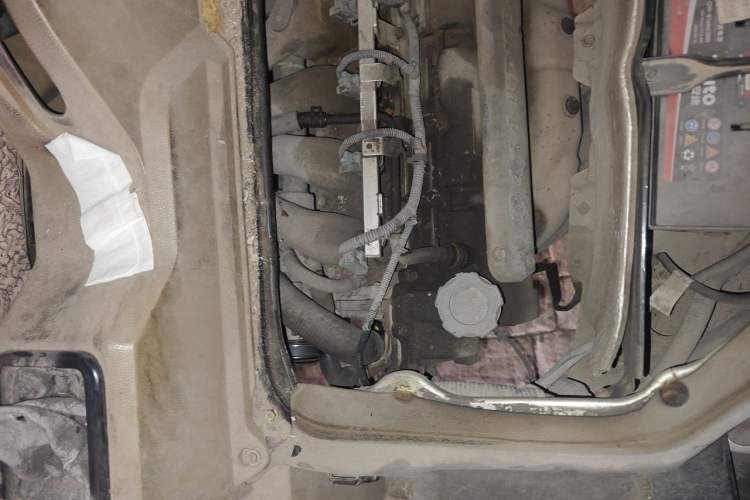 Used Dongfeng Xiaokang C36  Engine Bay Right
