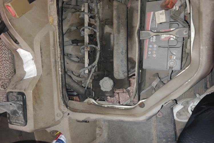 Used Dongfeng Xiaokang C36  Engine Bay