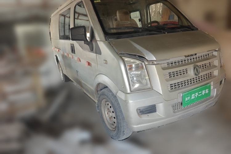 Used Dongfeng Xiaokang C36  Front Right 45 Deg