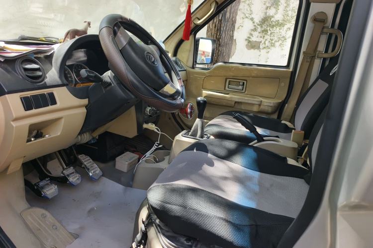 Used Dongfeng Xiaokang C36 2015 1.5L Base Version DK15-06 Left Front Seat