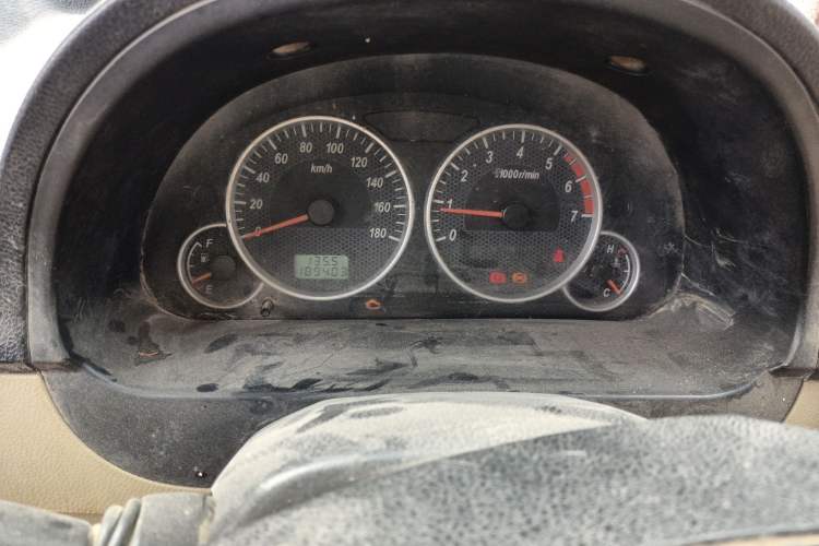 Used Dongfeng Xiaokang C36 2015 1.5L Standard Version II DK15-06 Odometer Close Up