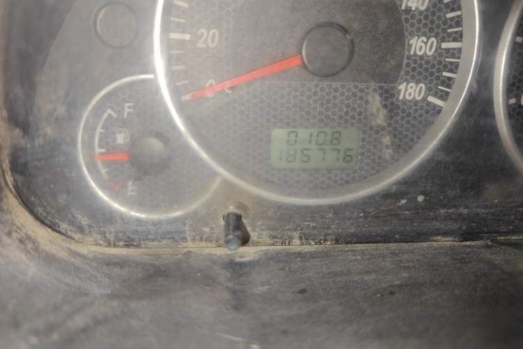 Used Dongfeng Xiaokang C36  Odometer Close Up
