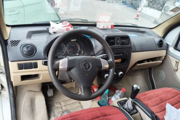 Used Dongfeng Xiaokang C36 2015 1.5L Base Version DK15-06 Center Console