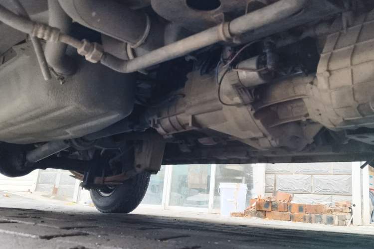 Used Dongfeng Xiaokang C36 2015 1.5L Base Version DK15-06 Chassis Front Right