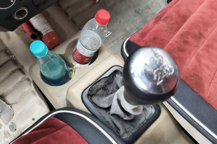 Used Dongfeng Xiaokang C36 2015 1.5L Base Version DK15-06 Gear Lever