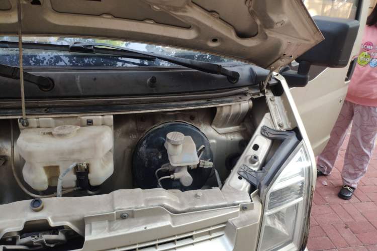 Used Dongfeng Xiaokang C36 2016 1.5L Base Version Ⅱ DK15-06 Engine Bay Left