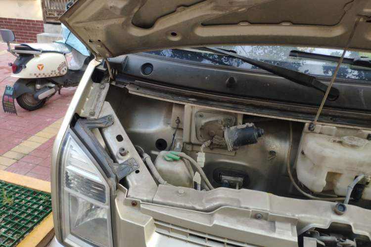 Used Dongfeng Xiaokang C36 2016 1.5L Base Version Ⅱ DK15-06 Engine Bay Right