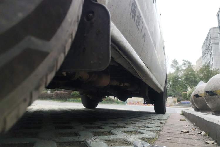 Used Dongfeng Xiaokang C36 2016 1.5L Base Version Ⅱ DK15-06 Chassis Front Left