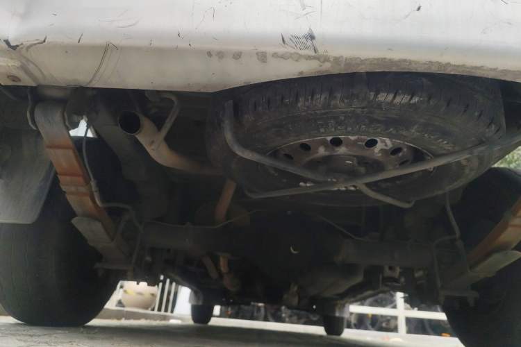 Used Dongfeng Xiaokang C36 2016 1.5L Base Version Ⅱ DK15-06 Chassis Rear