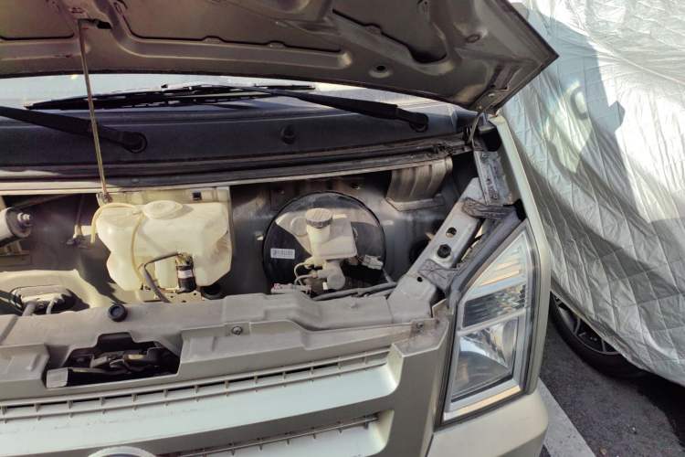 Used Dongfeng Xiaokang C36 2016 1.5L Base Version Ⅱ DK15-06 Engine Bay Left