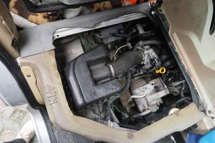 Used Dongfeng Xiaokang C36 2016 1.5L Base Version Ⅱ DK15-06 Engine Bay Right