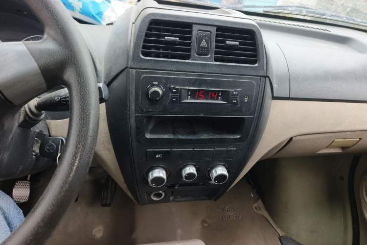 Used Dongfeng Xiaokang C36 2018 1.5L Base Version Ⅱ DK15 Audio And AC Panel