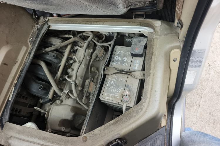 Used Dongfeng Xiaokang C36 2018 1.5L Base Version Ⅱ DK15 Engine Bay Left