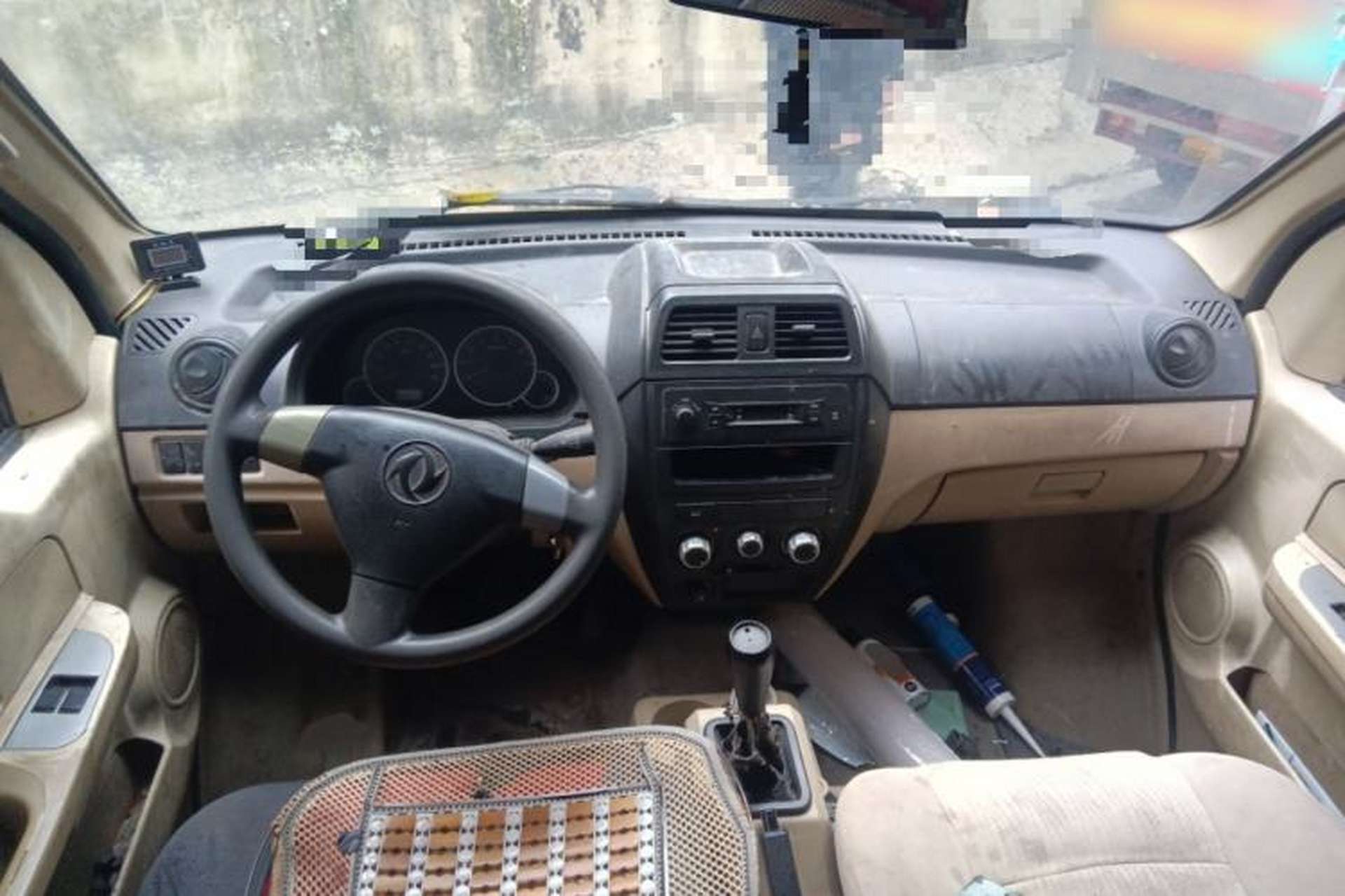 Used Dongfeng Xiaokang C36 2018 1.5L Base Version Ⅱ DK15 Center Console