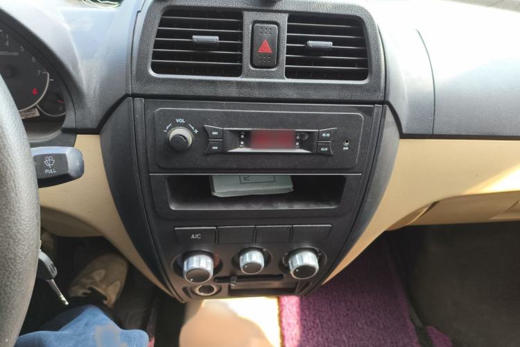 Used Dongfeng Xiaokang C36 2018 1.5L Base Version Ⅱ DK15 Audio And AC Panel