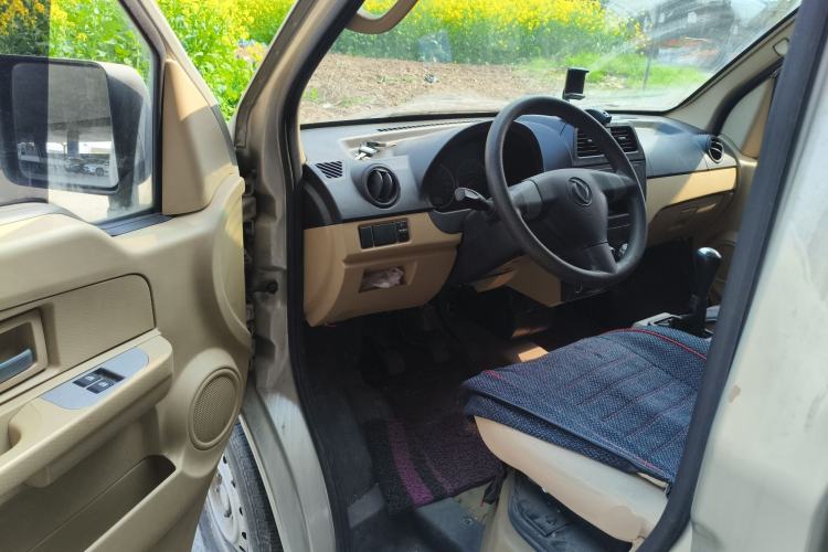 Used Dongfeng Xiaokang C36 2018 1.5L Base Version Ⅱ DK15 Interior 3