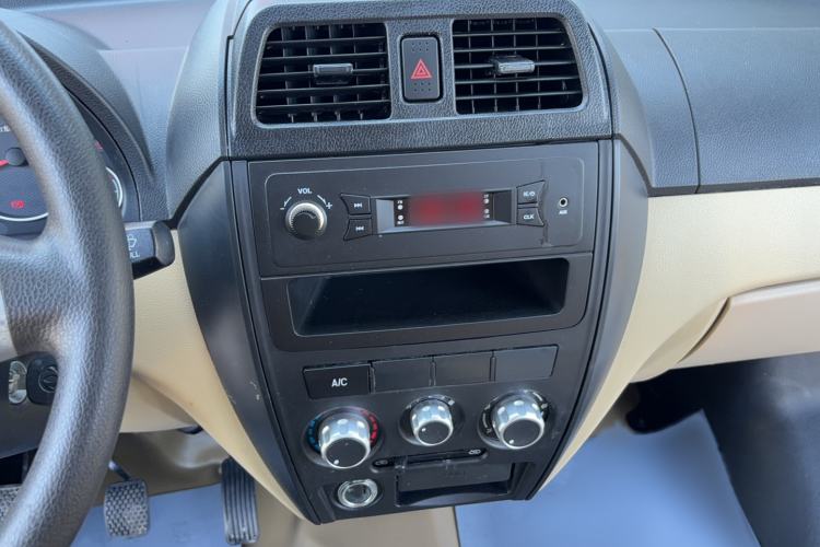 Used Dongfeng Xiaokang C36 2019 1.5L Base Version II China VI DK15 Audio And AC Panel
