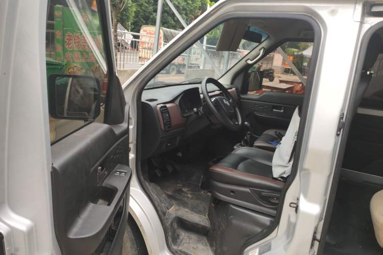 Used Dongfeng Xiaokang C36 2019 1.5L Base Version II China VI DK15 Driver Seat