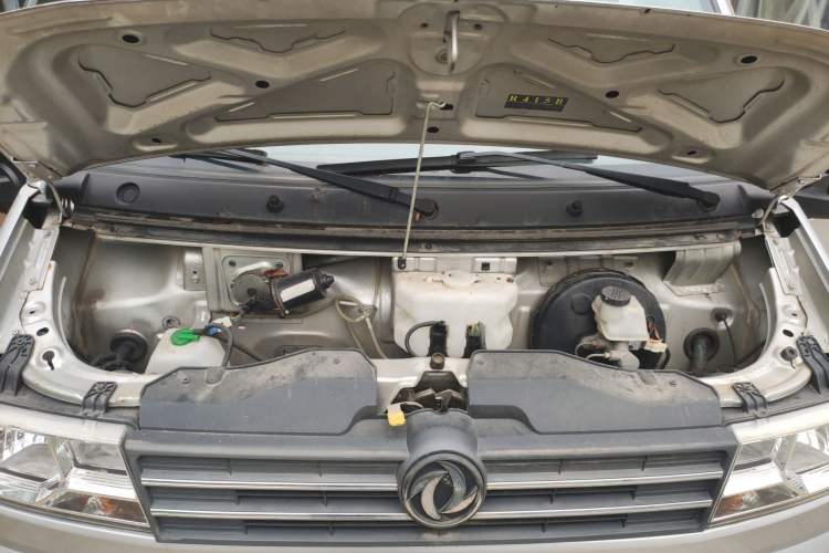 Used Dongfeng Xiaokang C36 2019 1.5L Base Version II China VI DK15 Engine Bay