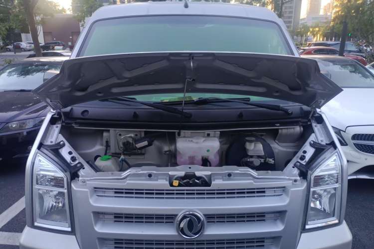 Used Dongfeng Xiaokang C36 2019 1.5L Base Version II China VI DK15 Engine Bay