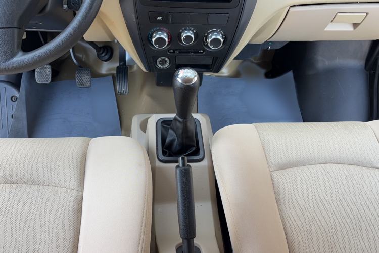 Used Dongfeng Xiaokang C36 2019 1.5L Base Version II China VI DK15 Gear Lever