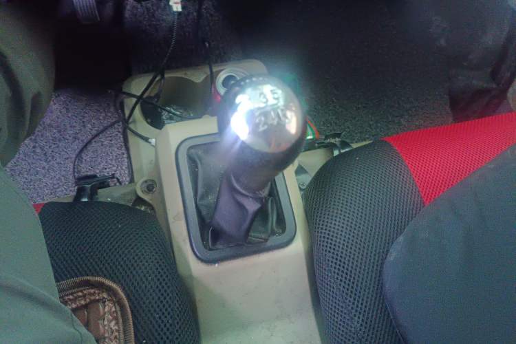 Used Dongfeng Xiaokang C36 2019 1.5L Base Version II China VI DK15 Gear Lever