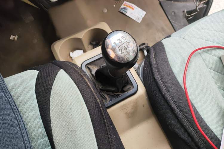 Used Dongfeng Xiaokang C36 2019 1.5L Base Version II China VI DK15 Gear Lever