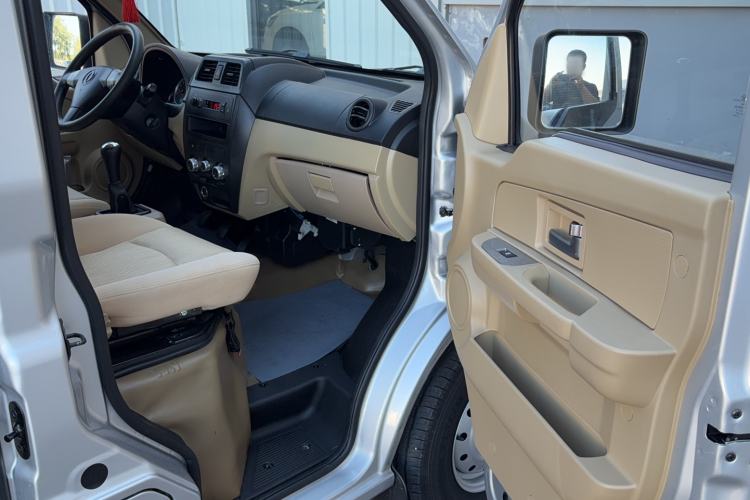 Used Dongfeng Xiaokang C36 2019 1.5L Base Version II China VI DK15 Interior 3