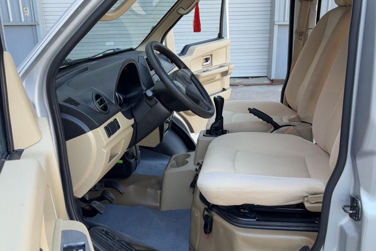 Used Dongfeng Xiaokang C36 2019 1.5L Base Version II China VI DK15 Interior 4