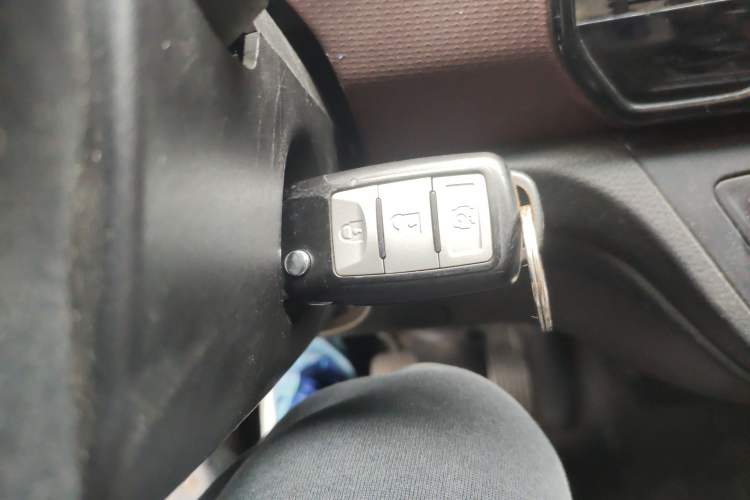 Used Dongfeng Xiaokang C36 2019 1.5L Base Version II China VI DK15 Vehicle Key