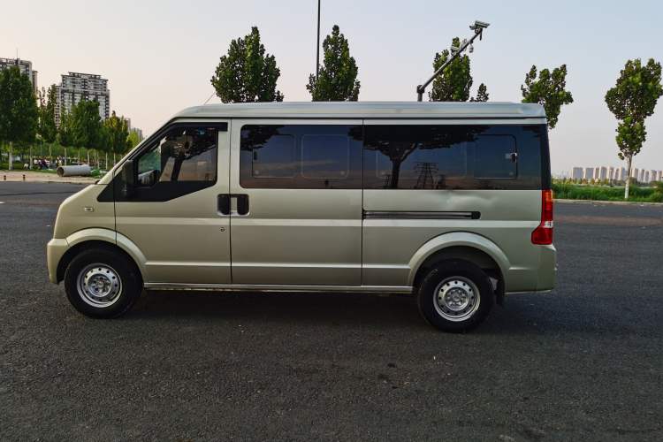 Used Dongfeng Xiaokang C36 2019 1.5L Base Version II China VI DK15 Exterior 5