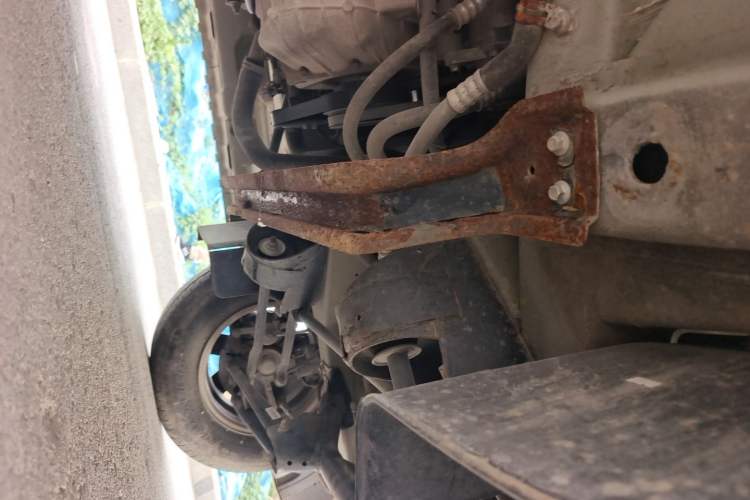Used Dongfeng Xiaokang C36  Chassis Front Right