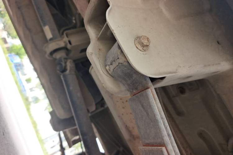 Used Dongfeng Xiaokang C36  Chassis Rear Left