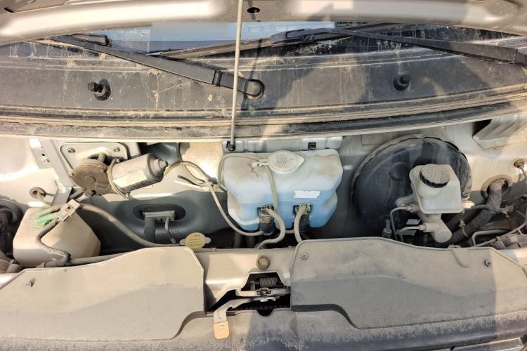 Used Dongfeng Xiaokang C36  Engine Bay