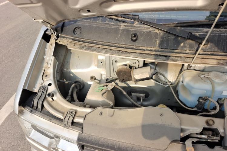 Used Dongfeng Xiaokang C36  Engine Bay Right