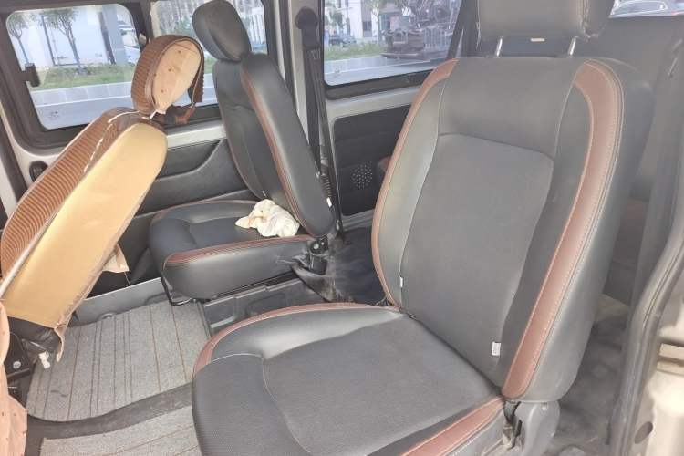 Used Dongfeng Xiaokang C36  Left Rear Seat