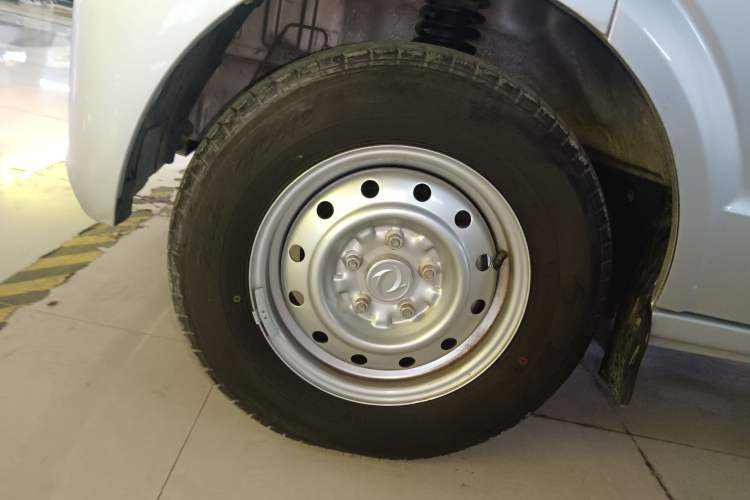 Used Dongfeng Xiaokang C36 2024 1.5L Standard II Exterior 7