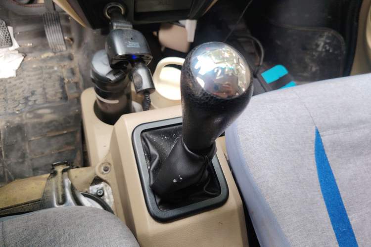 Used Dongfeng Xiaokang C36 2024 1.5L Standard II Gear Lever