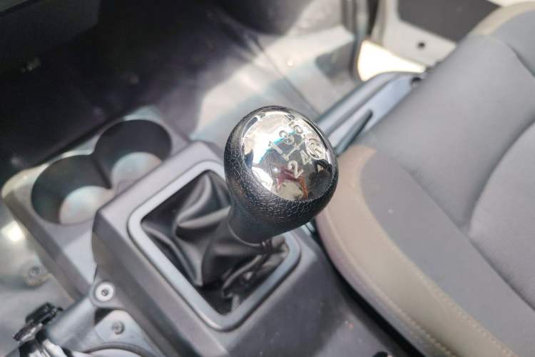 Used Dongfeng Xiaokang C36 2024 1.5L Standard II Gear Lever