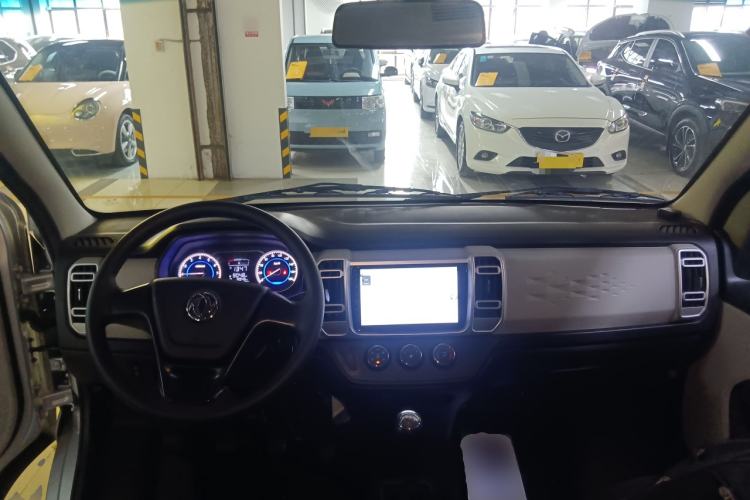 Used Dongfeng Xiaokang C36 2024 1.5L Standard II Interior 2